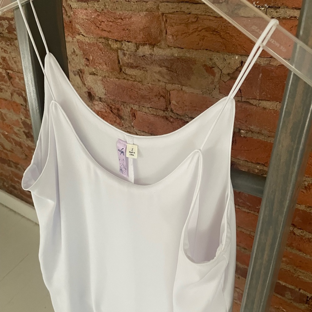 White shift dress - Picture 3 of 5